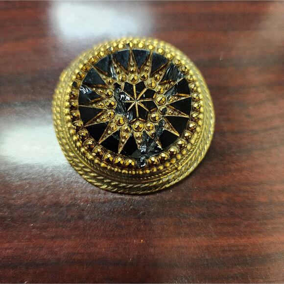 Vintage Robert Black Glass and Gold Metal Brooch/Pendant - Picture 5 of 11